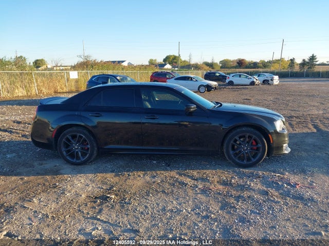 Chrysler 2019 2019 2C3CCAGG1KH665523 Image 13