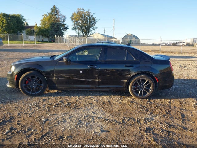 Chrysler 2019 2019 2C3CCAGG1KH665523 Image 14