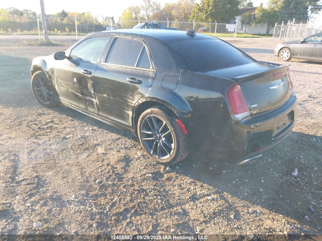 Chrysler 2019 2019 2C3CCAGG1KH665523 Image 3