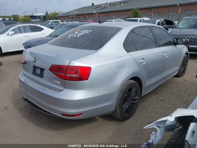 3VW2K7AJ4FM308133 Volkswagen 2015