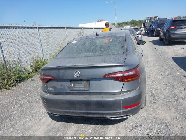 3VWE57BU2KM263605 Volkswagen 1.8 tsi
