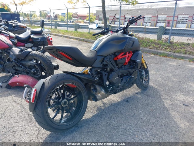 ZDMGAHRW3LB003229 Ducati 2020