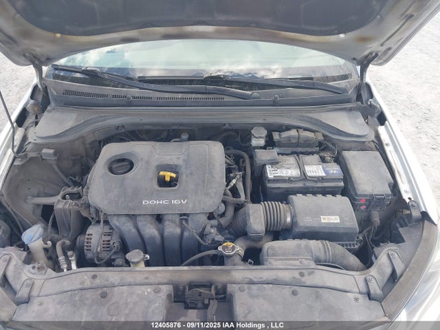 Hyundai Elantra 2017 5NPD74LF3HH137906 Image 10
