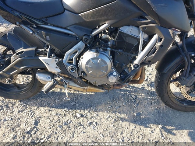 Kawasaki Z650 2017 JKAEREG10HDA01111 Image 14