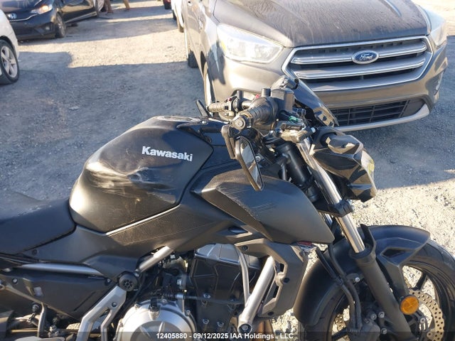 Kawasaki Z650 2017 JKAEREG10HDA01111 Image 15