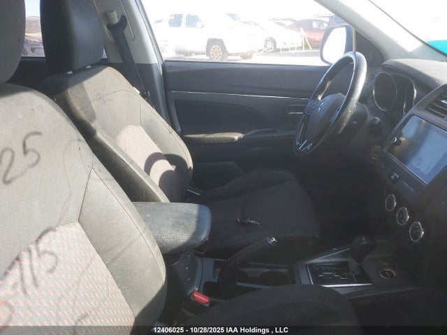 JA4AJ3AU4KU605715 Mitsubishi RVR