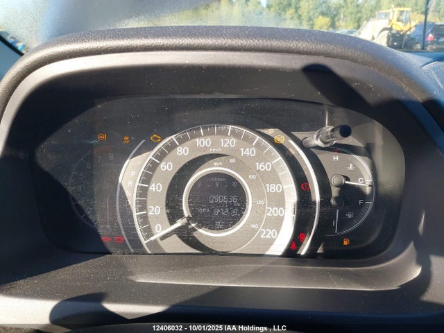 2HKRM4H38GH132910 Honda CR-V LX