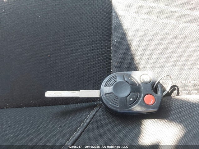 1FADP3E2XFL352119 Ford 2015