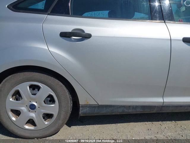 1FADP3E2XFL352119 Ford 2015