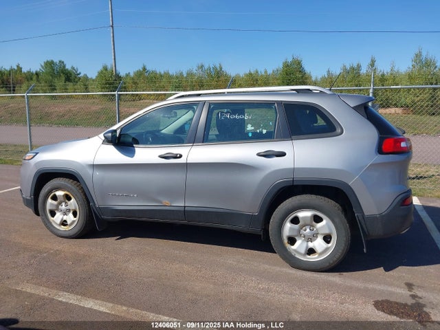 1C4PJMAS9FW646047 Jeep Cherokee