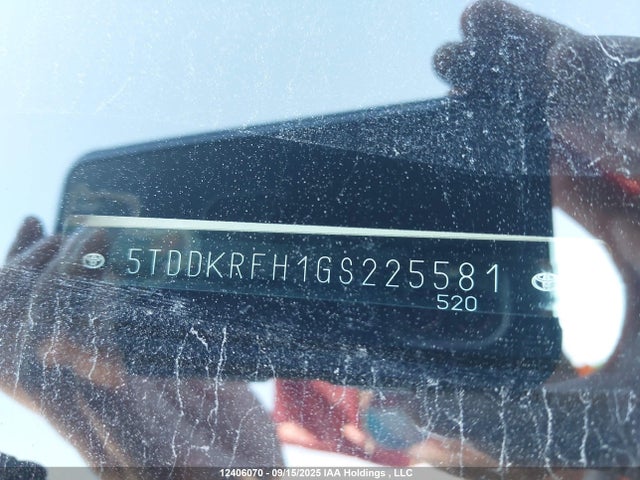 5TDDKRFH1GS225581 Toyota 2gr-fe