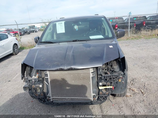 2C4RDGDG6JR340823 Dodge Grand Caravan