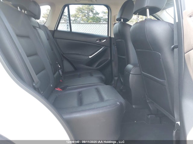 JM3KE4DY6G0615588 Mazda py
