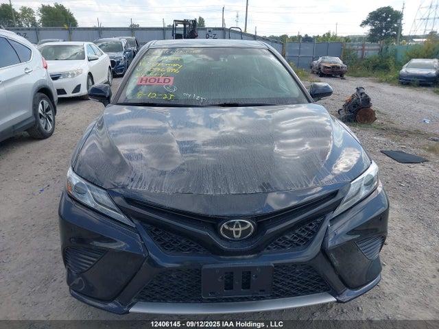 12406145 :رقم المزاد ، 4T1B61HK9JU096896 vin ، 2018 Toyota Camry Xse مزاد بيع
