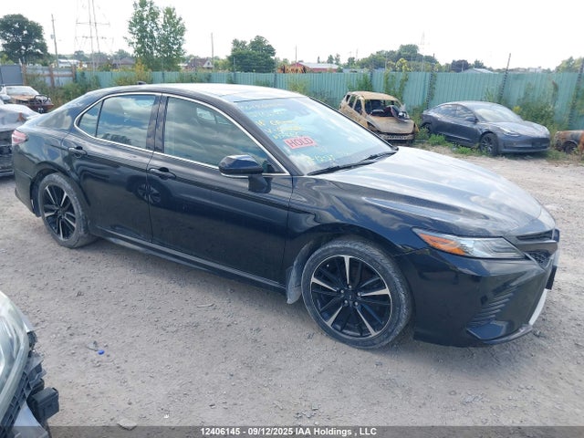 12406145 :رقم المزاد ، 4T1B61HK9JU096896 vin ، 2018 Toyota Camry Xse مزاد بيع