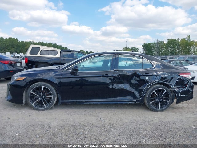 12406145 :رقم المزاد ، 4T1B61HK9JU096896 vin ، 2018 Toyota Camry Xse مزاد بيع