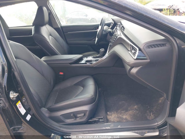 12406145 :رقم المزاد ، 4T1B61HK9JU096896 vin ، 2018 Toyota Camry Xse مزاد بيع