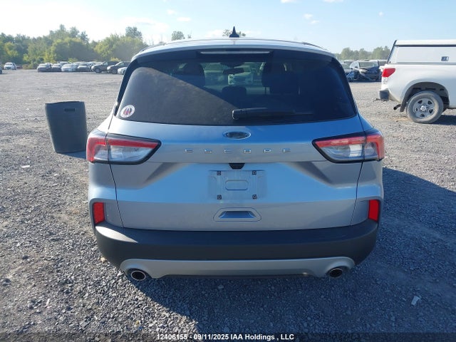 1FMCU0F6XNUA94672 Ford dragon di tc