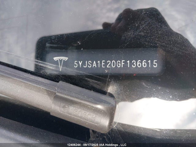 Tesla 3 phase a/c induction (dual motor) 2016 5YJSA1E20GF136615 Image 20