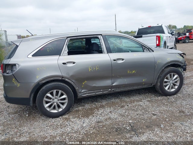 5XYPG4A3XHG318188 KIA Sorento