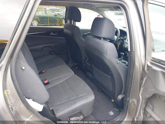 5XYPG4A3XHG318188 KIA Sorento