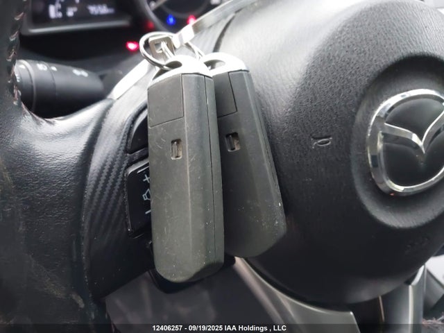 3MZBM1V74FM132996 Mazda pe