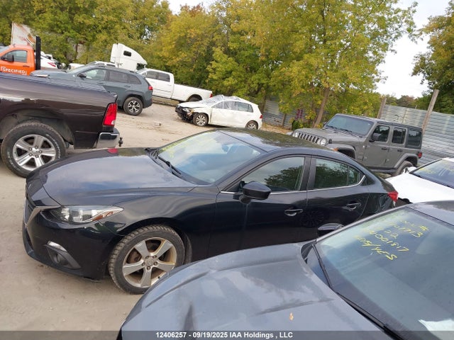 3MZBM1V74FM132996 Mazda pe