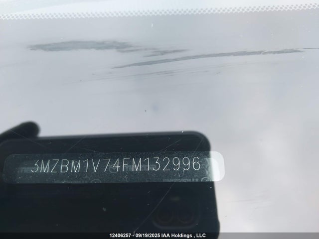 3MZBM1V74FM132996 Mazda pe