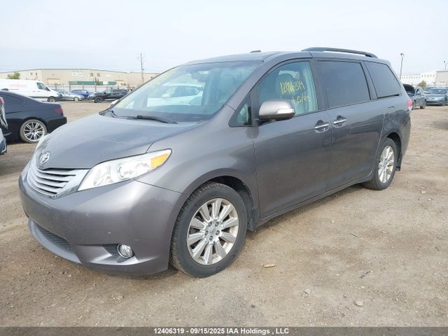 Toyota 2gr-fks 2014 5TDDK3DC9ES076418 Image 2