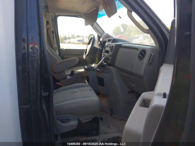 1FDWE4FK4MDC03608 Ford Econ