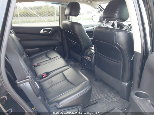 5N1DR2MM2JC639850 Nissan Pathfinder