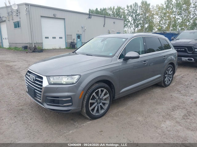 Audi Q7 2017 WA1LAAF72HD016302 Image 2