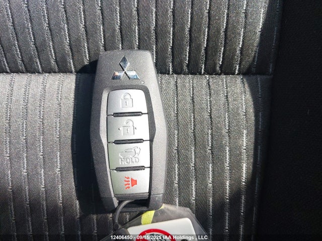 JA4J4VA83RZ612559 Mitsubishi Outlander