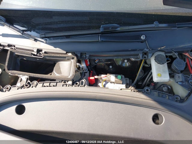 5YJ3E1EA8PF696785 Tesla MODEL 3