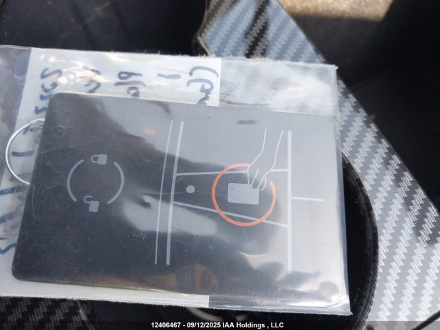 5YJ3E1EA8PF696785 Tesla MODEL 3