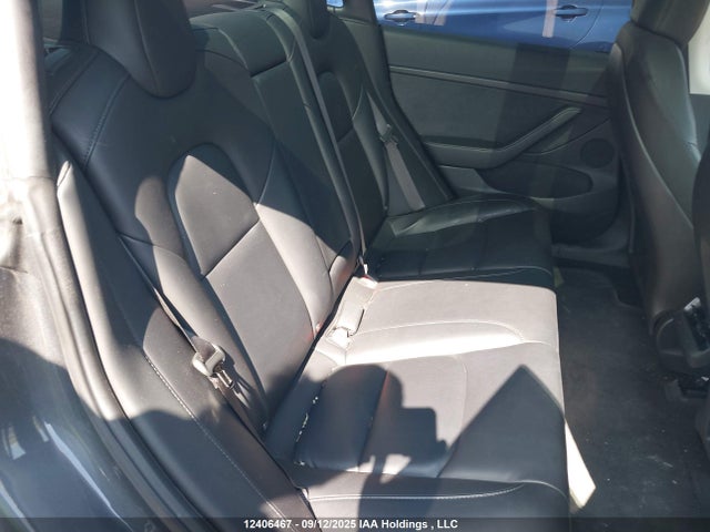 5YJ3E1EA8PF696785 Tesla MODEL 3