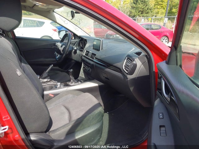 3MZBM1V72FM181355 Mazda pe