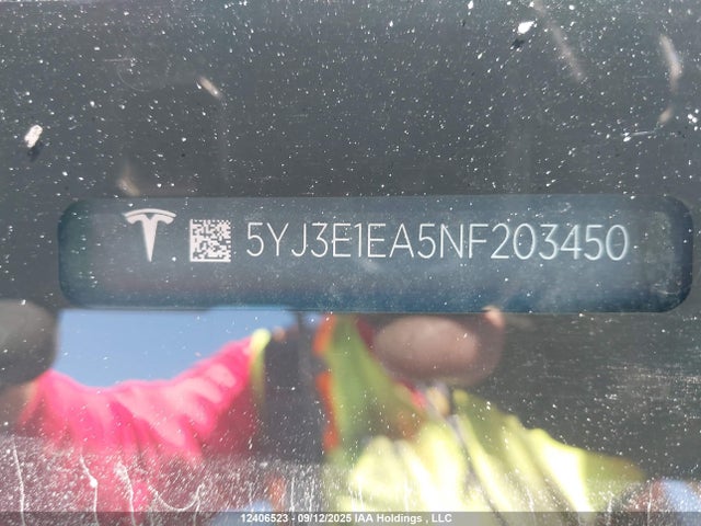 5YJ3E1EA5NF203450 Tesla MODEL 3
