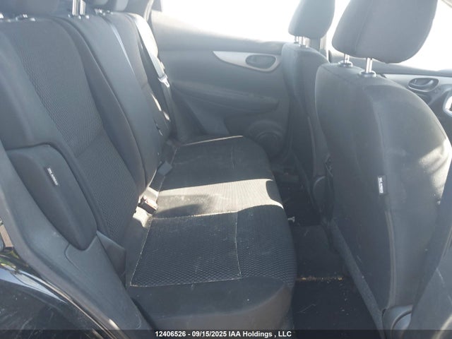 JN1BJ1AV2MW316317 Nissan ROGUE SPORT