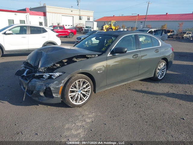 BMW 330e 2023 3MW39FS09P8D44605 Image 2