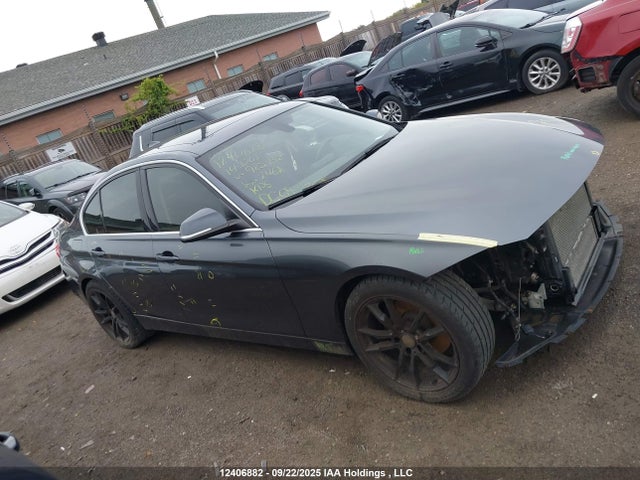 BMW 2014 2014 WBA3C3C56EF985452 Image 14