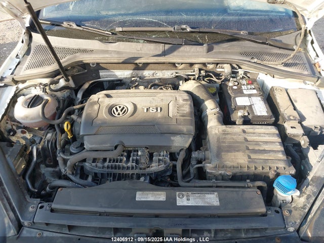 3VW217AU5FM081273 Volkswagen Golf