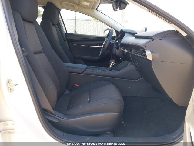 JM1BPABM9R1720964 Mazda pyukd