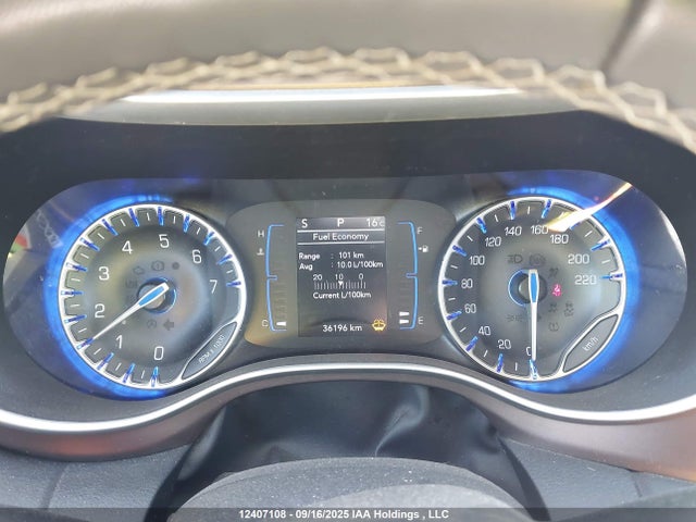 2C4RC1ZG0NR125291 Chrysler grand caravan