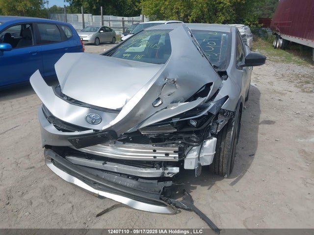 JTDACACU2R3033318 Toyota Prius