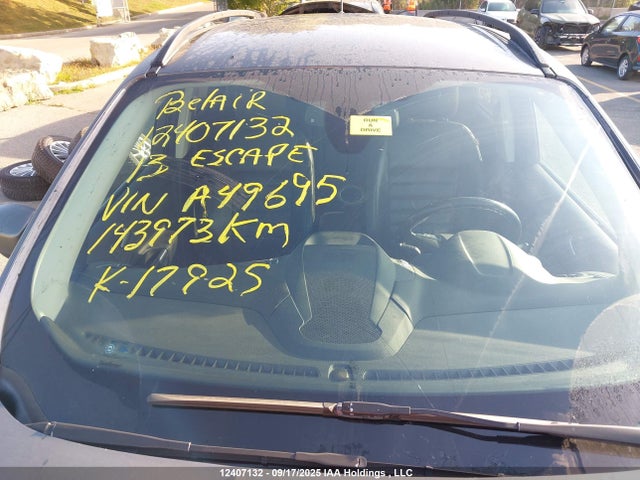 2013 Ford Escape მანქანა იყიდება აუქციონზე, vin: 1FMCU9H93DUA49695, აუქციონის ნომერი: 12407132