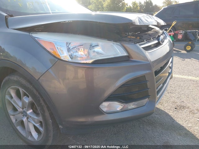 2013 Ford Escape მანქანა იყიდება აუქციონზე, vin: 1FMCU9H93DUA49695, აუქციონის ნომერი: 12407132