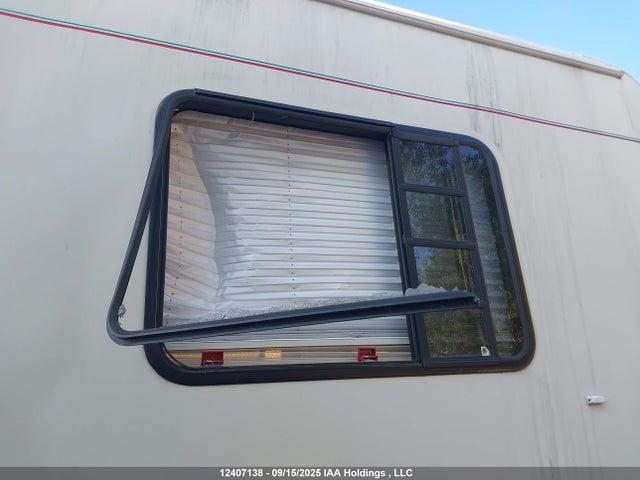 Продажа на аукционе авто 1998 Ford Econoline E450 Super Duty Cutwy  Rv, vin: 1FDXE40S3WHA14232, номер лота: 12407138