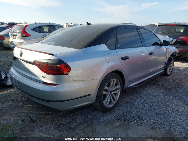 1VWAA7A30JC034374 Volkswagen tsi