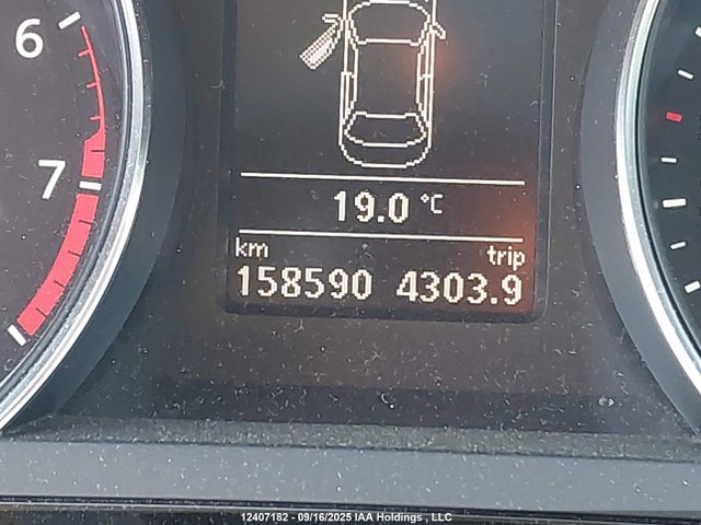 Volkswagen 1.4 tsi 2017 3VWDB7AJ2HM372134 Image 16